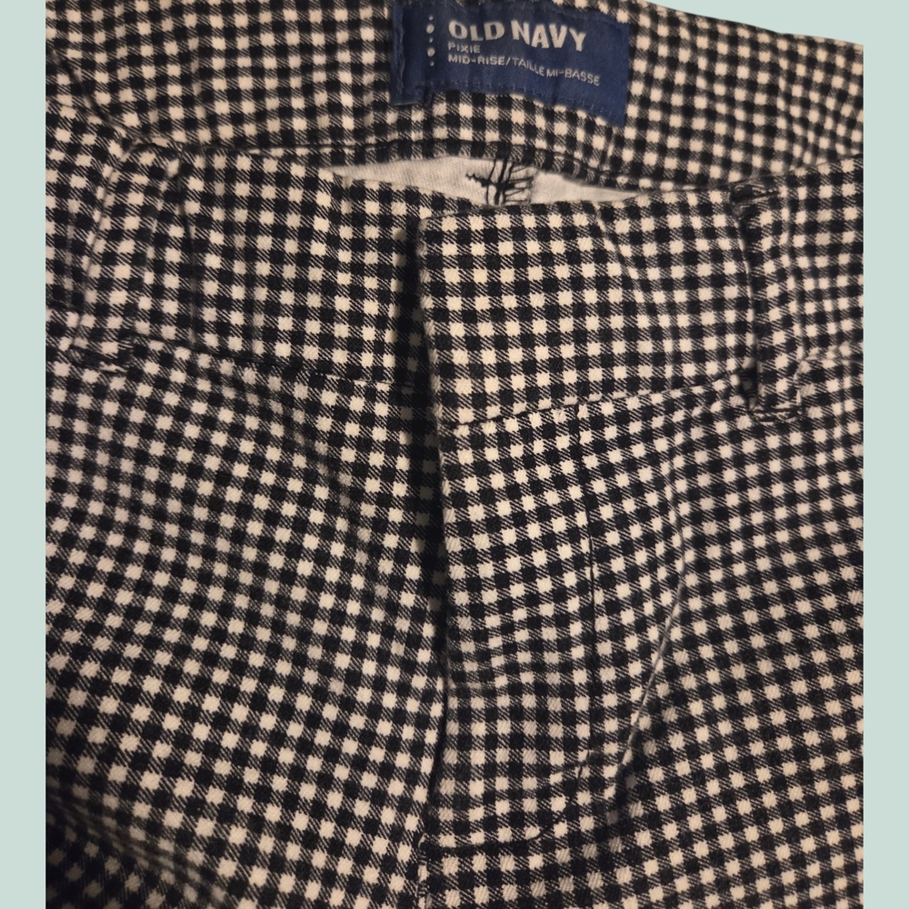Old Navy Black and White Checkered Pants - Picture 5 of 7